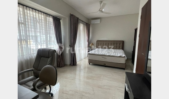 Rumah Furnished Hadap Utara Green Cove BSD, Tangerang Selatan
