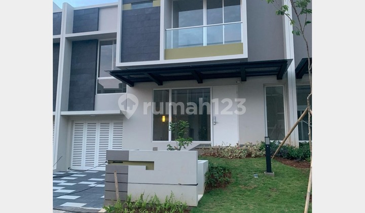 Premium Ivory Serpong Cluster Mozart Symphonia House