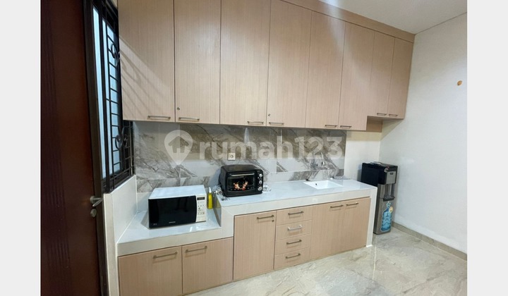 Rumah Furnished Hadap Utara Green Cove BSD, Tangerang Selatan 2