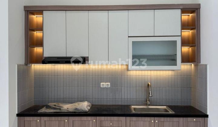 Modern Minimalist Luxury New Home 2