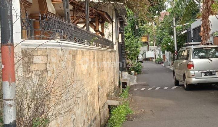 Rumah dua lantai,declouster jln besar lokasi bagus 2