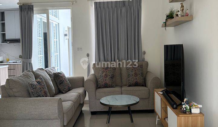 Rumah Cantik 2 Lantai Full Furnished Di Suvarna Sutera, Cikupa 2