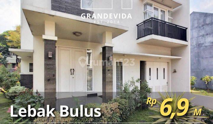 Rumah 3 Lantai Shm, Kondisi Bagus, Hadap Selatan, Dengan Harga Menarik.  2