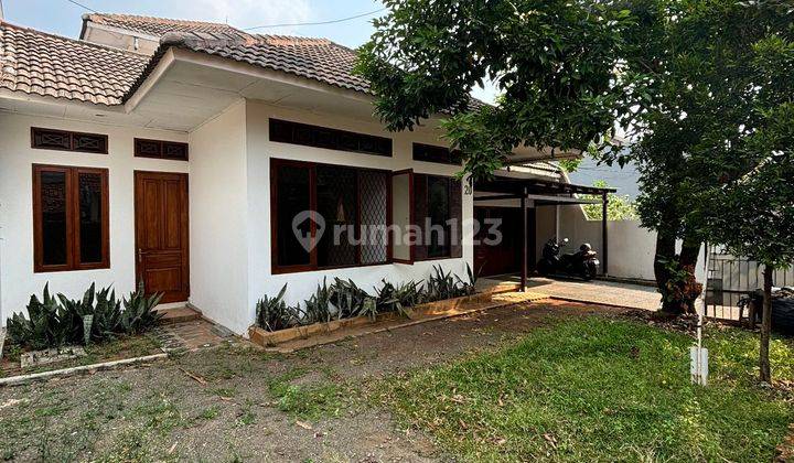 Rumah 2 Lantai Shm, Kondisi Bagus, Hadap Utara 1