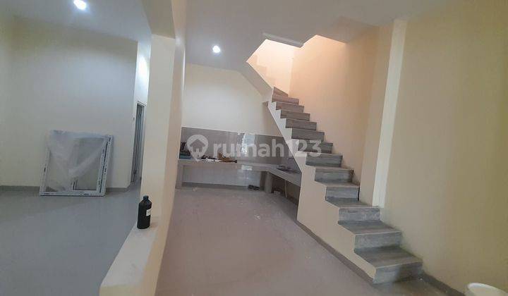 Rumah 1 Setengah Lantai Komp Citra 2 Jakarta Barat 2