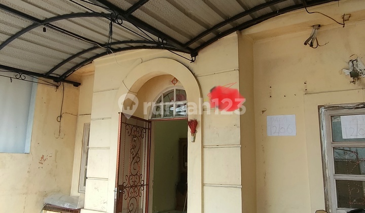 Rumah Bebas Banjir. 2 Kamar Tidur. 1 Kamar Mandi Rumah Bebas Banjir. 2 Kamar Tidur. 1 Kamar Mandi