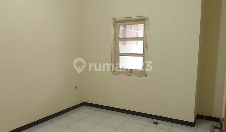 Rumah Disewakan Min 2 Thn . 2 Kamar ******** Banjir