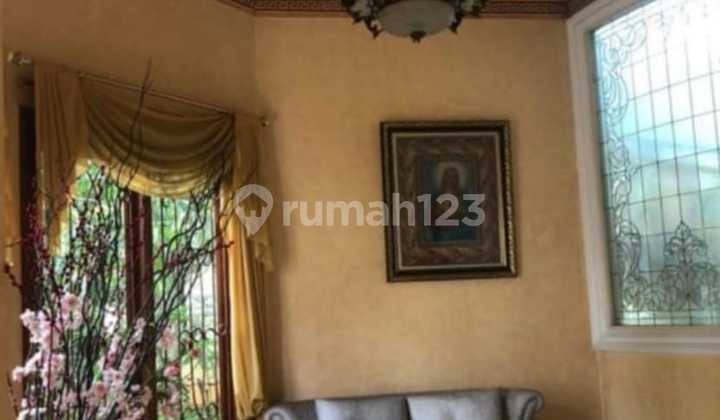 Rumah mewah di Pantai Mutiara, Pluit, Jakarta Utara 2 Lantai, Full Furnished 2