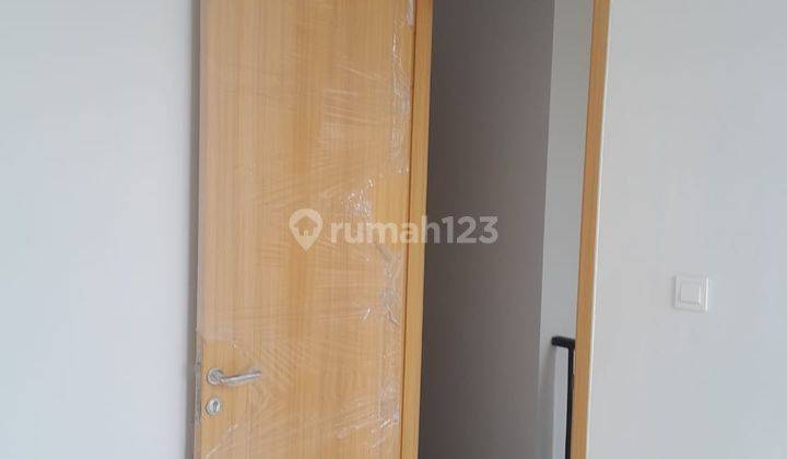 Rumah 2 Lantai Di Citra 8, Lt 85 M2, Bagus Dan Rapi 2