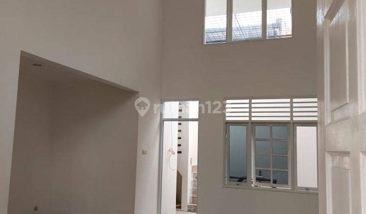 Rumah Di Metland Puri, Cipondoh, Lt 135 M2, Bagus Dan Rapi 1