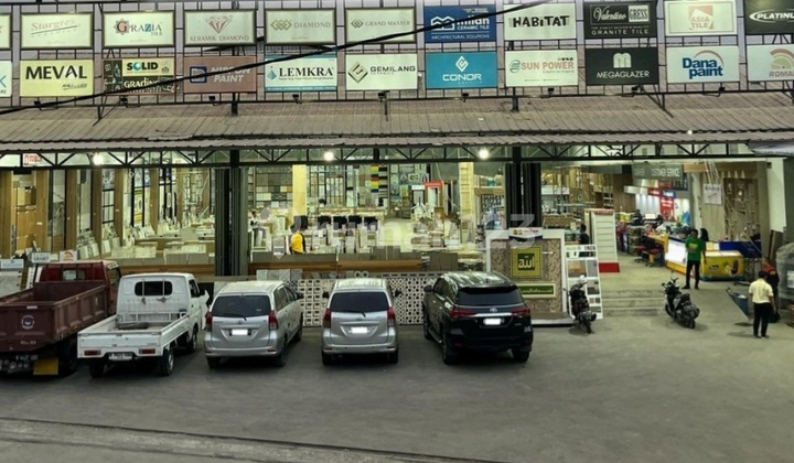 Bangunan Gudang dan Toko