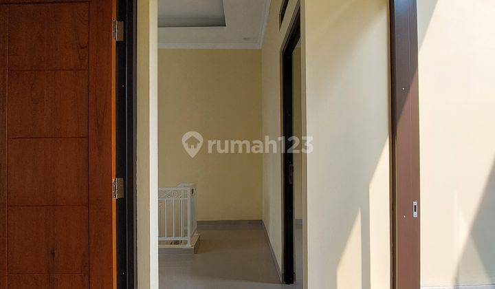 RUMAH BARU AKSES 2MOBIL SIAP HUNI DI KALISARI JAKARTA TIMUR 11