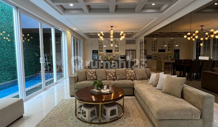 *FOR QUICK SALE HOUSE IN PIK1*

Size 10x26
Land Area 640m²
3.5 Floors
Contractor-Built
*FULLY FURNISHED, NICE*