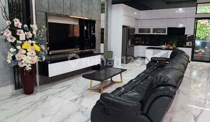 Luxury house Manyar Permai Pantai Indah Kapuk