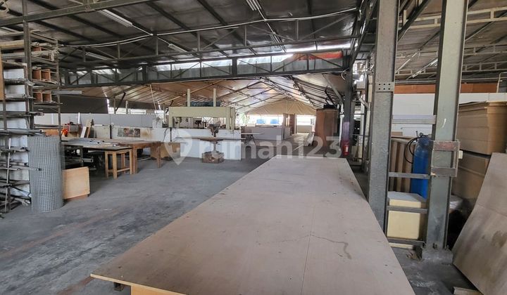 Dijual Kantor & Gudangdi Rawa Bokor Jln . Husein Sastranegara, Jurumudi, Jakbarshm LT 5.080Mlb 2.200Mlistrik 35Rbair Pam2 Lantai, Lantai 3 Sudah Cortanah Rapih Konblok 50M Nego Harga Jual