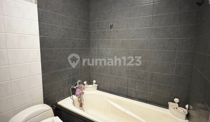 For Sale Hoek Kencana Loka House in BSD City 2