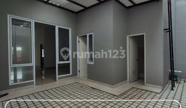 For Sale, Renovated House Ready to Occupy in Villa Melati Mas Serpong. For Sale, Renovated House Ready to Occupy in Villa Melati Mas Serpong.