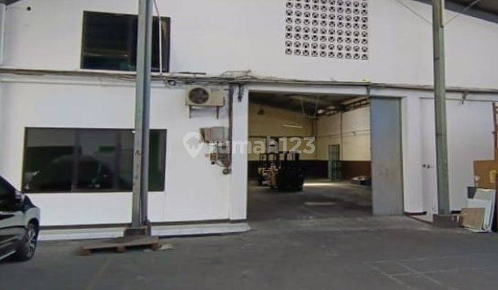 Gudang Ada Bangunan Kantor 2 Lantai di Jl. Terusan Kopo, Bandung, 436.8m² Bagus 2