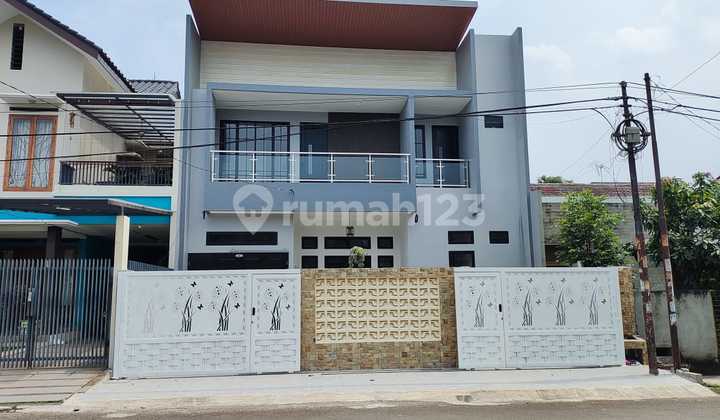 For Sale Brand New House at Griya Loka BSD, Independent Building