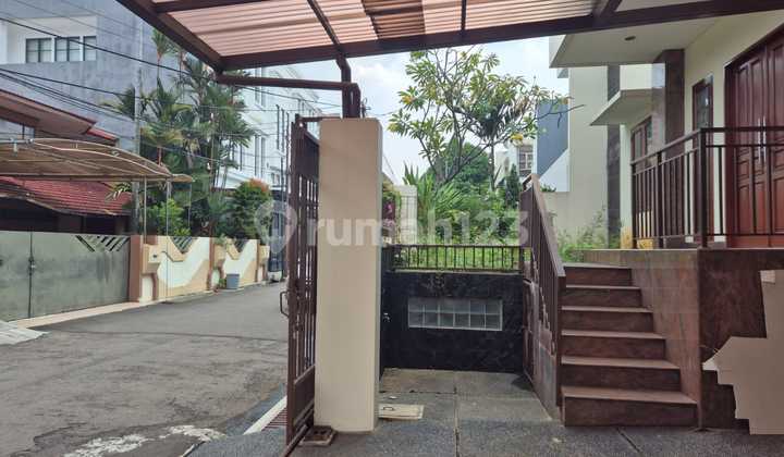 Disewakan Rumah Daerah S Parman,sejuk Dan Nyaman, Dkt Univ Trisakti Dan Untar 2