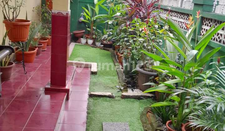 For Sale: House with Passive Income Potential Near UIN, Ciputat 2