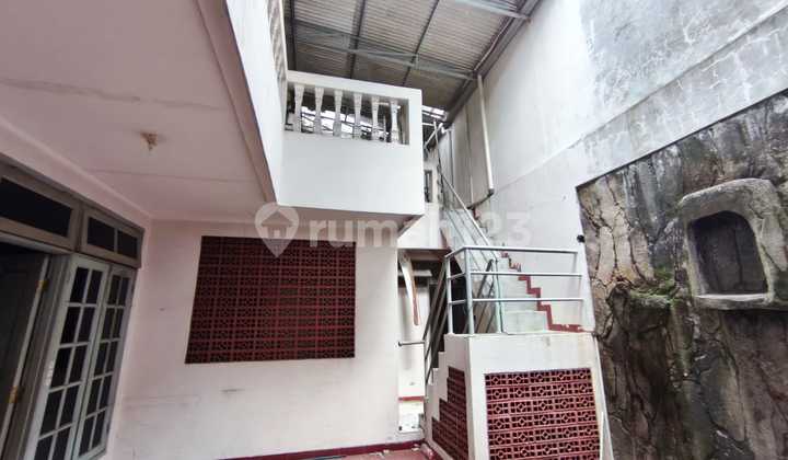 Dijual Rumah di Jakarta Pusat,Daerah Strategis , Dekat Tomang Raya dan Slipi 2