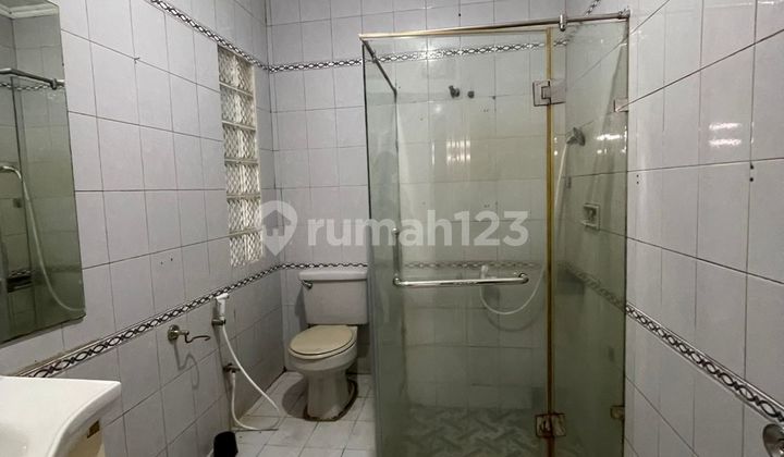 Rumah Lama Bebas Banjir Dalam Komplek Dekat MRT Area Lebak Bulus 2