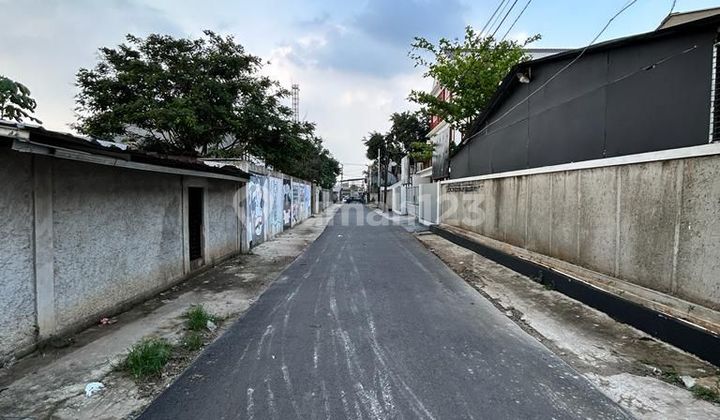 For Sale New 2-Storey House in a Cluster in Sawangan. Near Toll Gate Entrance. For Sale New 2-Storey House in a Cluster in Sawangan. Near Toll Gate Entrance.