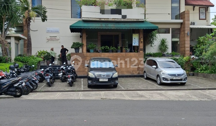 Dijual Mini Building Siap Pakai di Keb Baru Jakarta