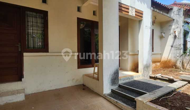 2-Storey House in Bali View Complex, Cirendeu, Tangsel
