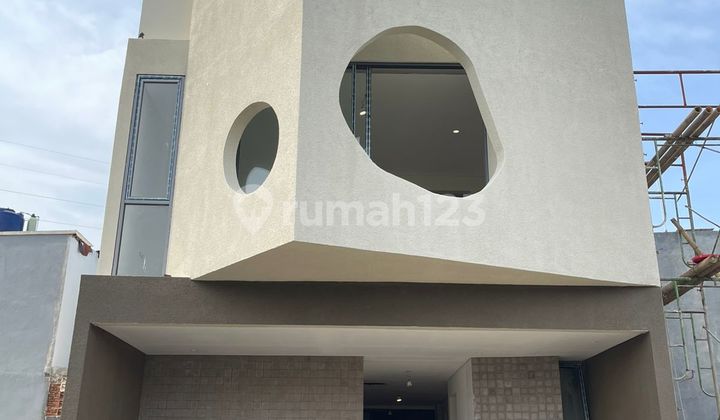 Rumah Baru Design Modern Bangunan 3 Lantai Pondok Ranji Tangsel 2