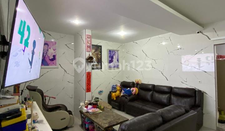 Rumah Kayara Pik Hoek 140m Rapih Siap Huni