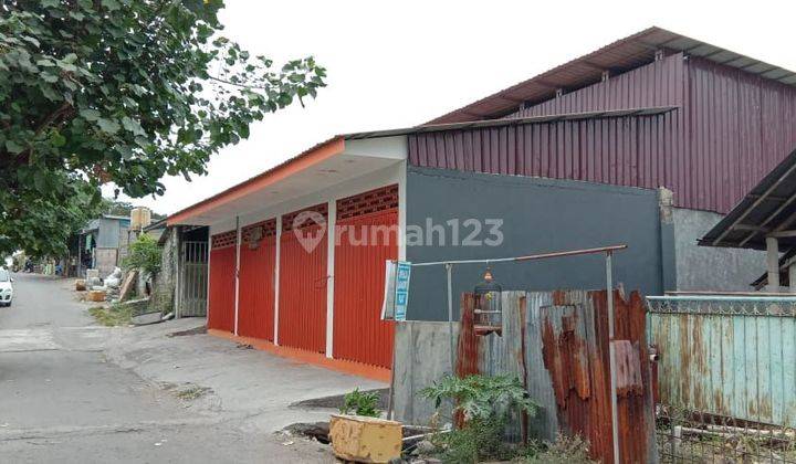 Warehouse and shop for rent 2