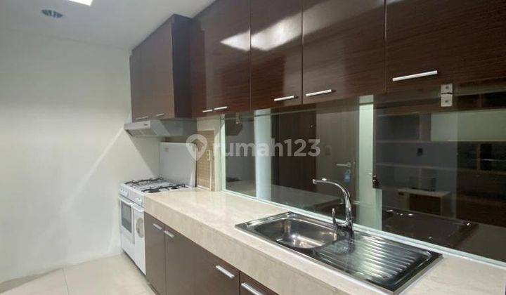 Kemang Village Residence 9