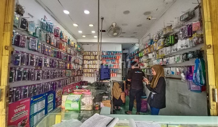 KIOS MURAH 2 LANTAI LOKASI RAMAI COCOK UTK USAHA DI PONDOK KOPI  3
