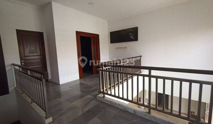 RUMAH KOKOH LOKASI STRATEGIS UNTUK USAHA DGN POOL DI PS.MINGGU 16