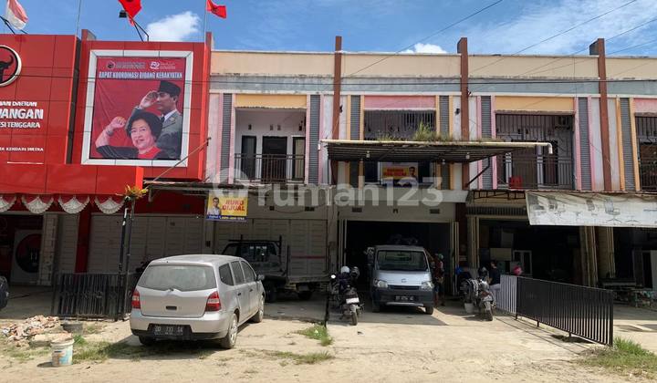 Ruko Dijual/Disewakan di Tengah Kota Kendari Bangunan Terawat 