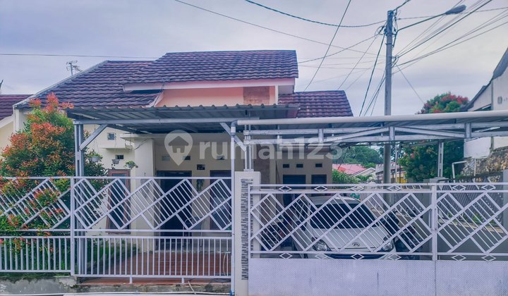 Furnished House for Sale with 24-Hour Security in Mandonga, Kendari 2