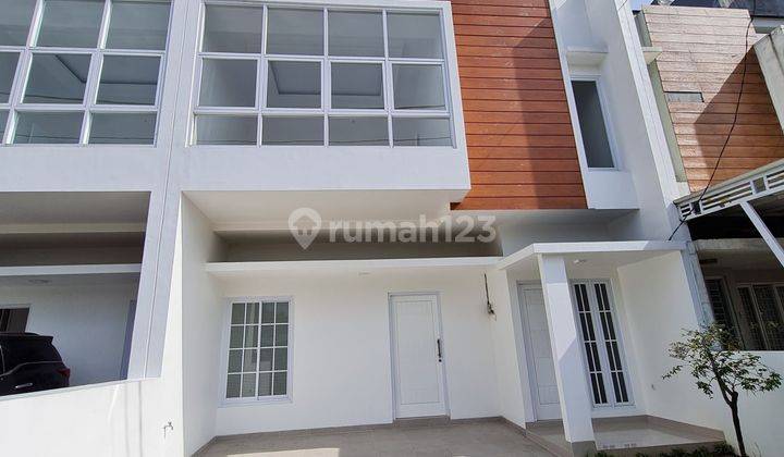 Rumah 2 Lantai SHM Baru di Lebak Bulus 1