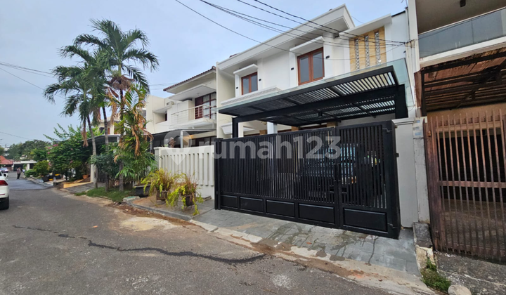 Dijual Rumah Cantik Siap Huni 2 Lantai Di Pondok Indah