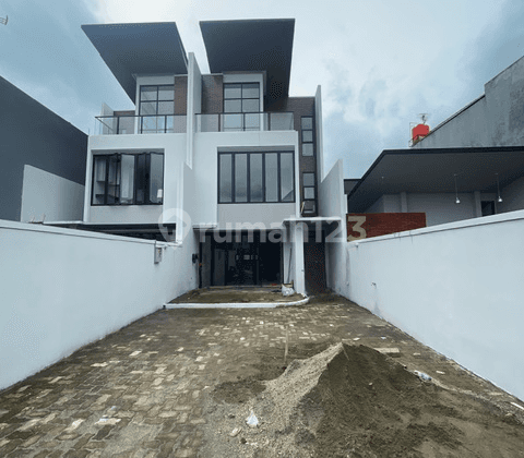 Rumah Brand New Akses Jalan Lebar Di Cilandak Seberang Citos 2