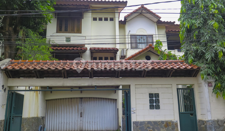 Rumah di Lebak Bulus