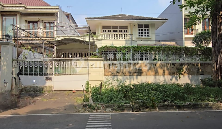 Rumah Lama Strategis Pinggir Jalan Raya Di Pondok Indah