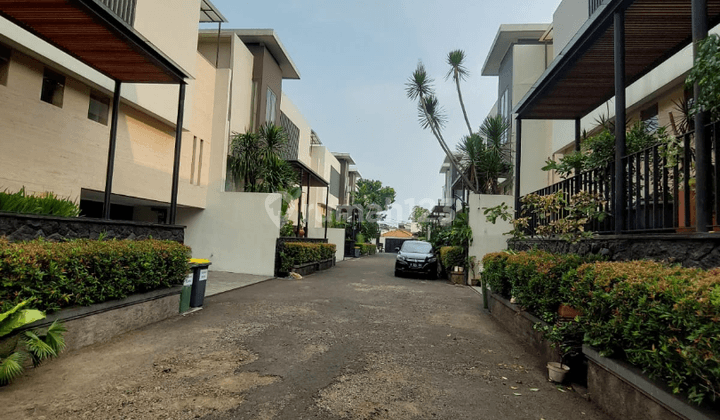 Tanah Dalam Townhouse Kawasan Ci 1