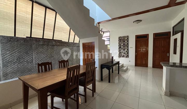 Rumah Cantik di Canggu