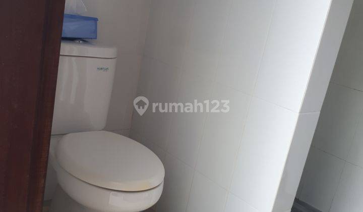 Rumah minimalis dengan pemandangan sawah 9