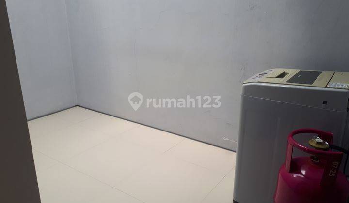 Rumah minimalis dengan pemandangan sawah 10