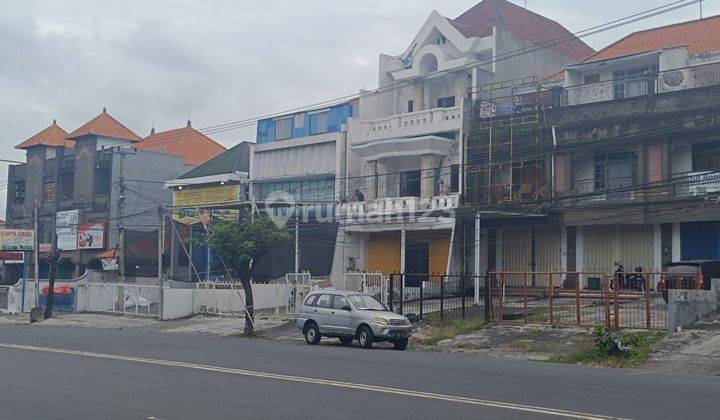 Luxury shophouse building in Denpasar business center 2