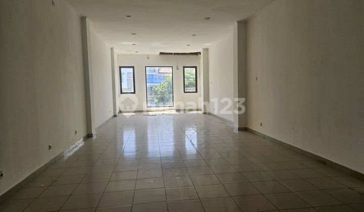 3-story shop house on Sunset Road Bali 2