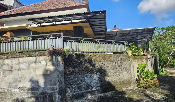 Rumah Teduh Lingkungan Tenang Dekat Tanah Lot 1